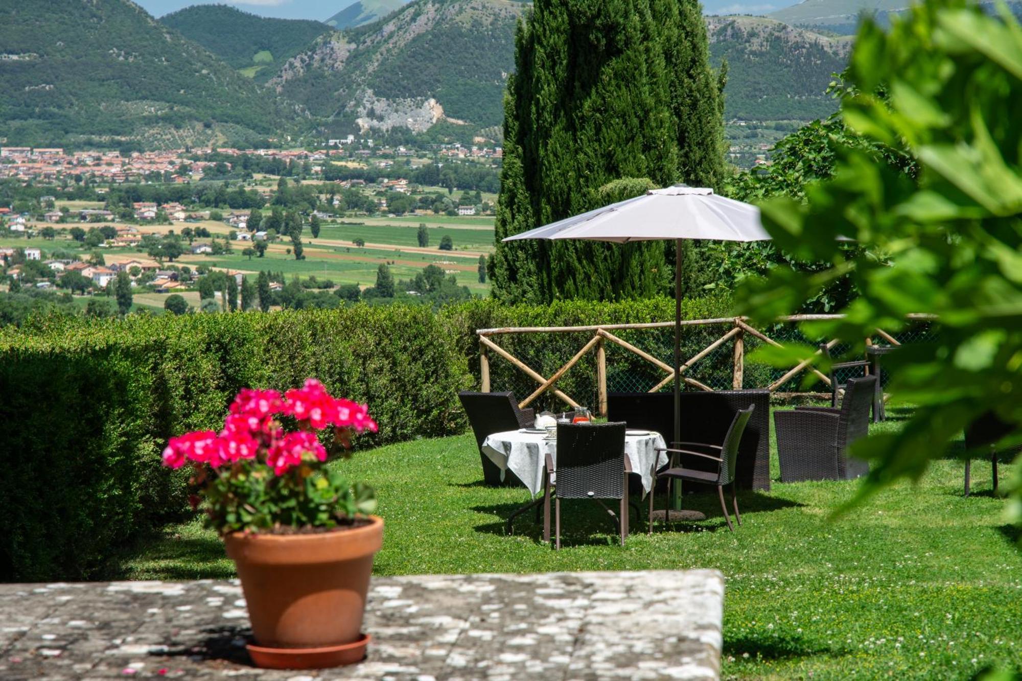 Antica Residenza Montereano Villa Gubbio Kültér fotó