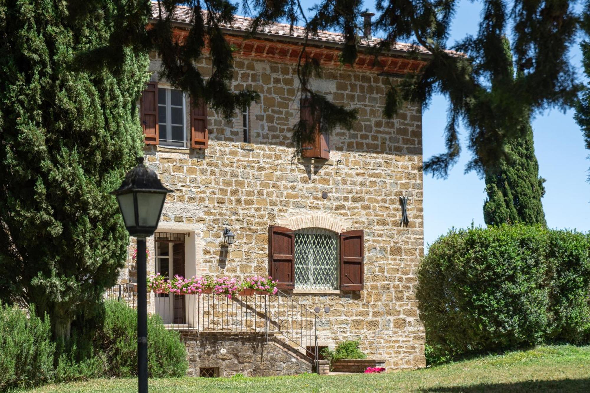 Antica Residenza Montereano Villa Gubbio Kültér fotó